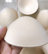 Thanh lý Mút ngực tròn loại lớn: màu kem da