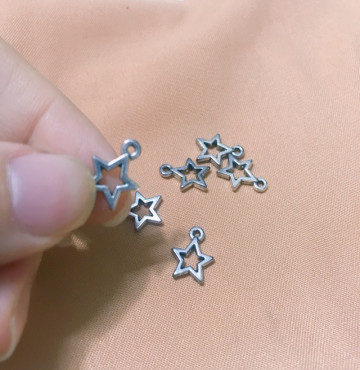 Thanh lý Charm nhỏ làm vòng