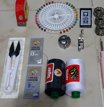 Thanh lý Phụ liệu may máy Gia Đình loại tốt