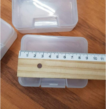 Hộp nhựa đựng đồ ( kích thước 9cm * 7cm * 3cm)