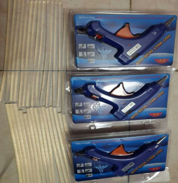 Súng bắn keo và 10 cây keo