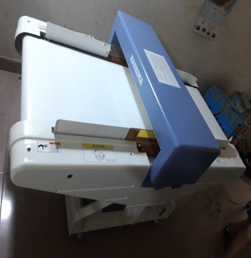 Máy dò kin hashima cũ HN-750